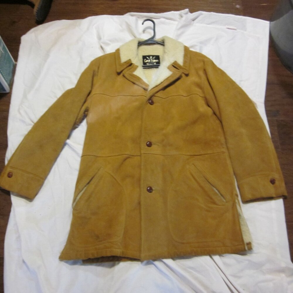 70s Vtg Lord James Suede Sherpa Rancher coat . Very good condition 42